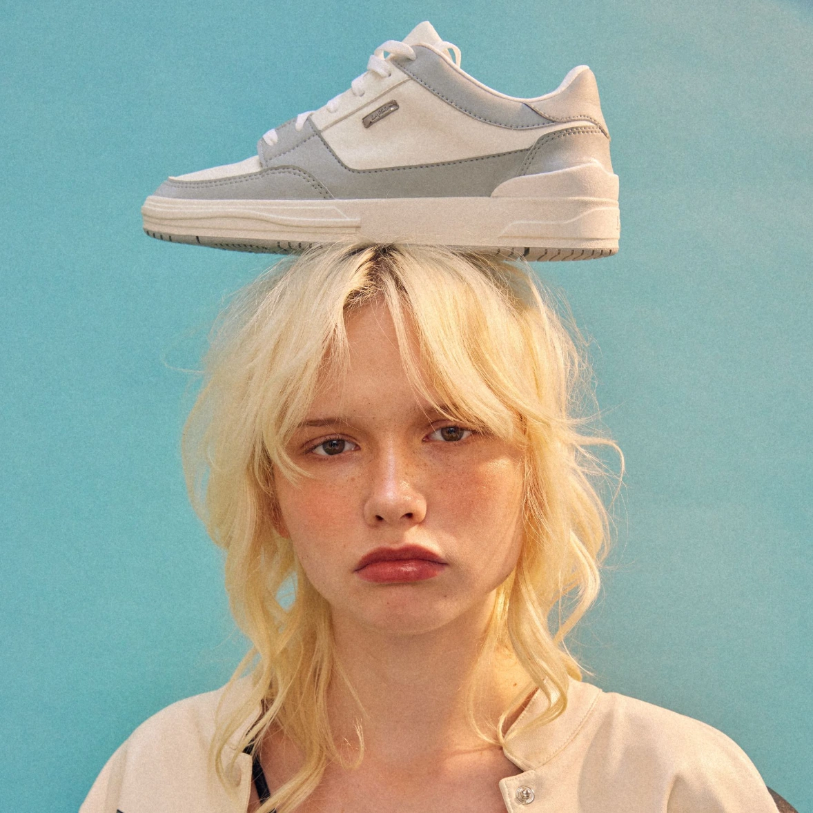 Loptel fashion campaign portrait