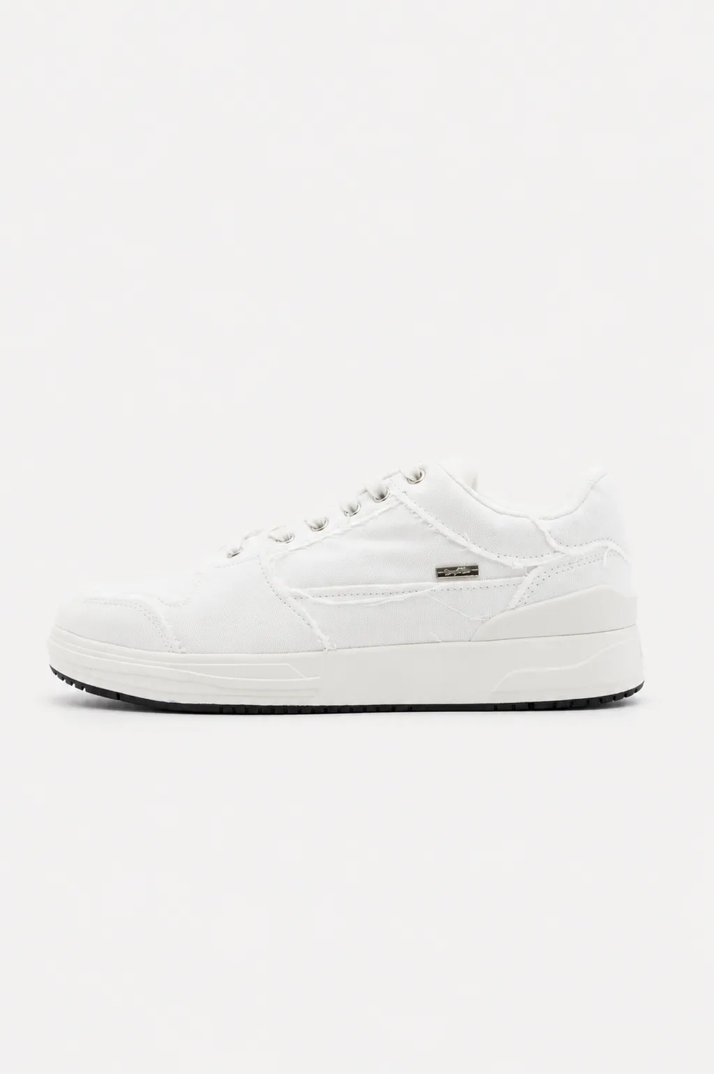Amur Distressed White