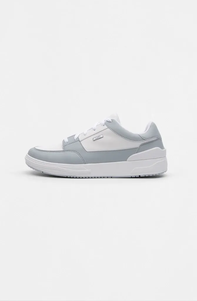 Tarsier Light Gray and White